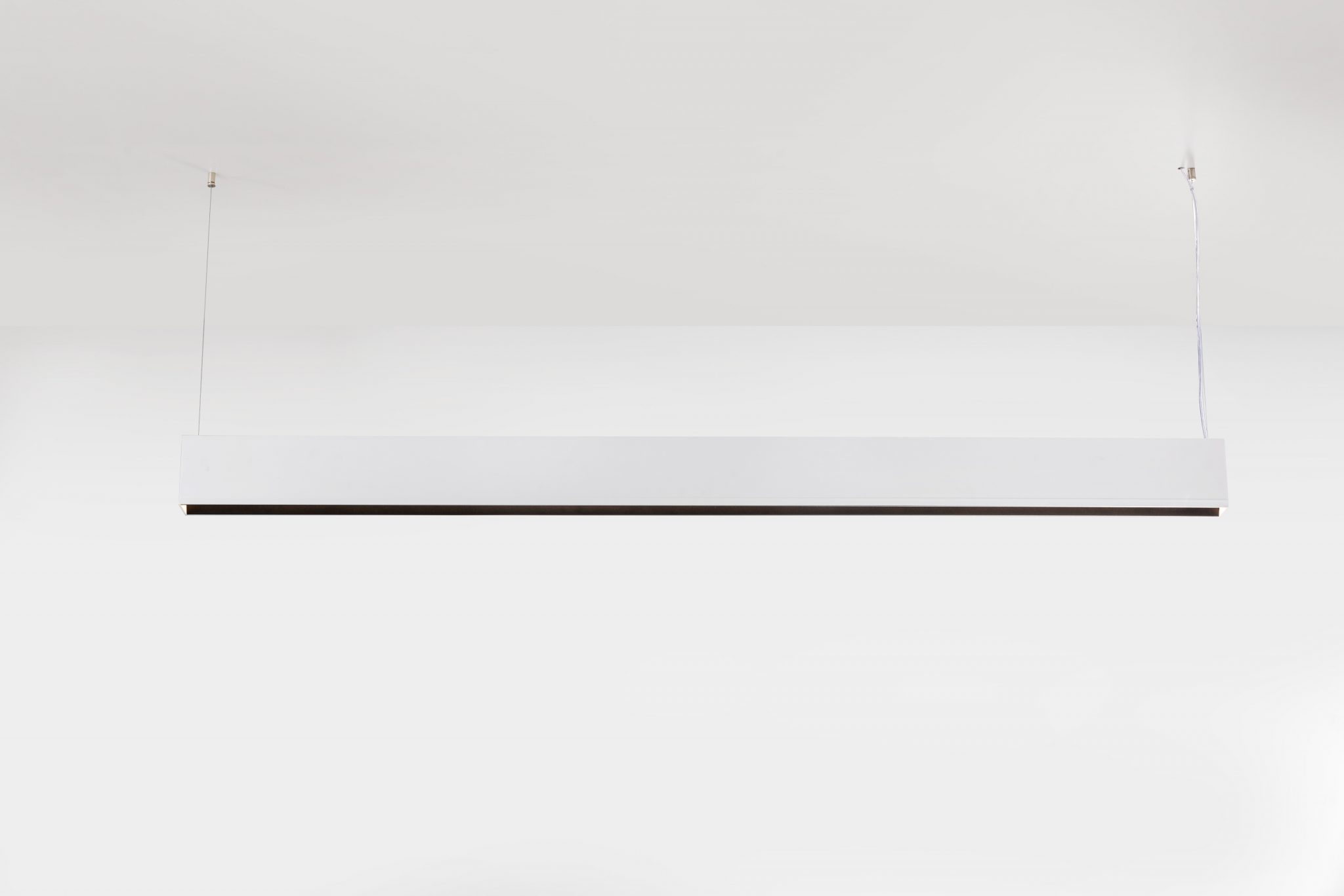 Recuo Luminária Slim com Recuo Pendente | Luxion